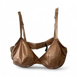 SKIMS Push Up Underwire Bra 42D Nude Satin Smooth T-Shirt Bra